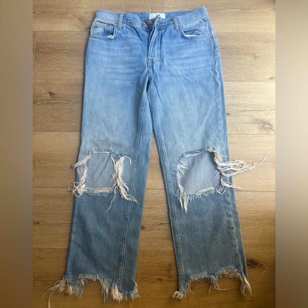 We The Free Jeans - Size 26 - Distressed - Cute!